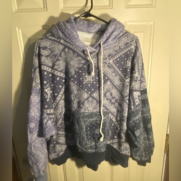 Bandana Hoodie - Picture 1 of 4